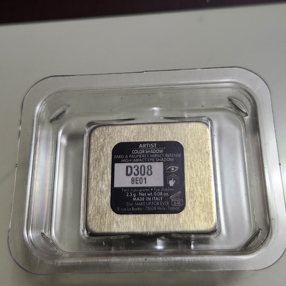 10/$25✨️Sephora Artist Colour Shadow✨️ - Picture 2 of 2